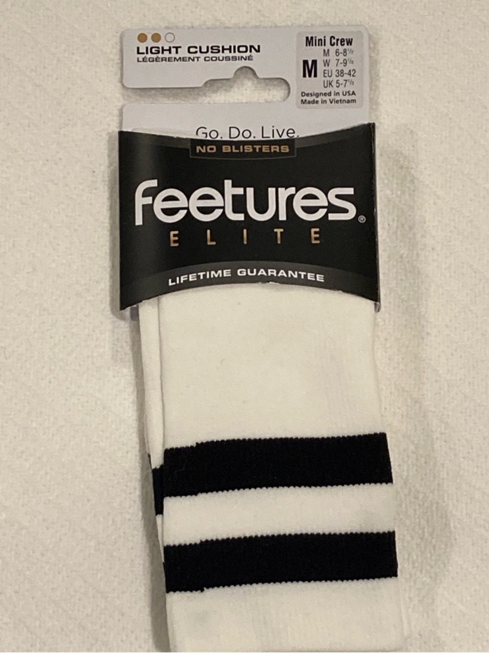 Feetures Elite Light Cushion Mini Crew Medium Unisex White No Blister Socks New